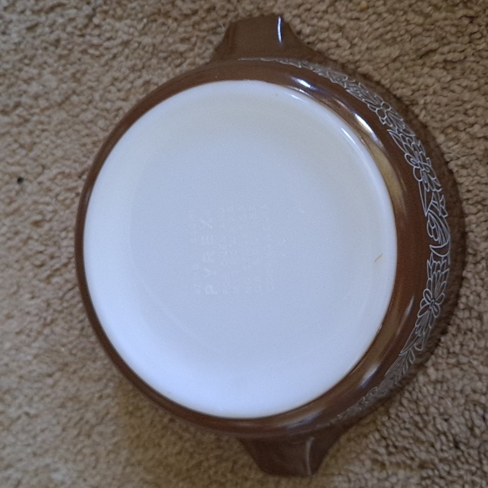 Pyrex - Picture 3 of 3
